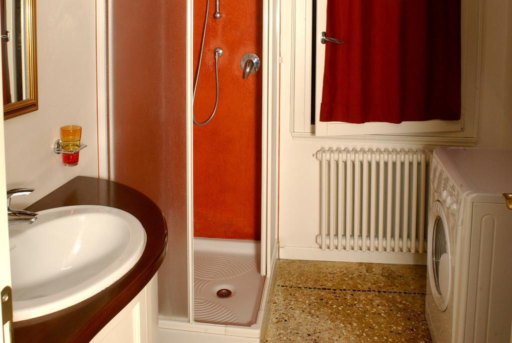 Ca Tornielli Apartment Venice Phòng bức ảnh